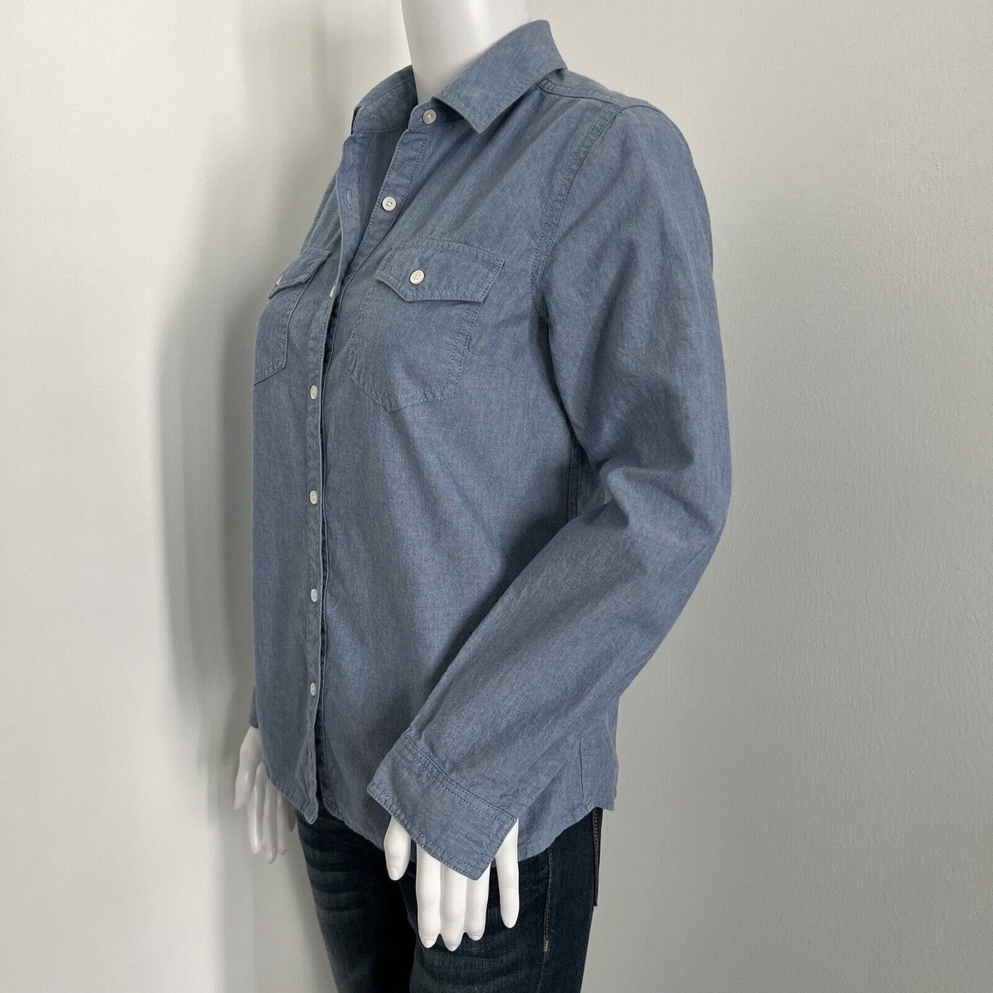 J McLaughlin Women's Chambray Shirt Size XS Long Sleeve Blue 100% Cotton Button