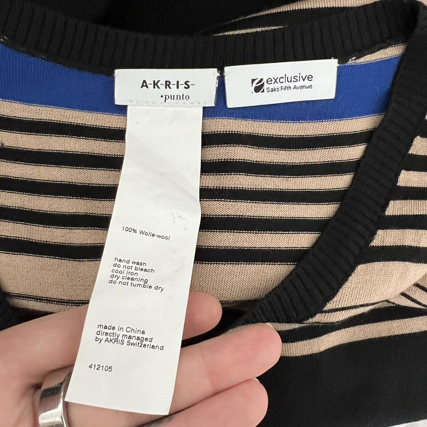 Akris Punto Sleeveless Top Size 12 44 100% Wool Blue Black Striped Colorblock