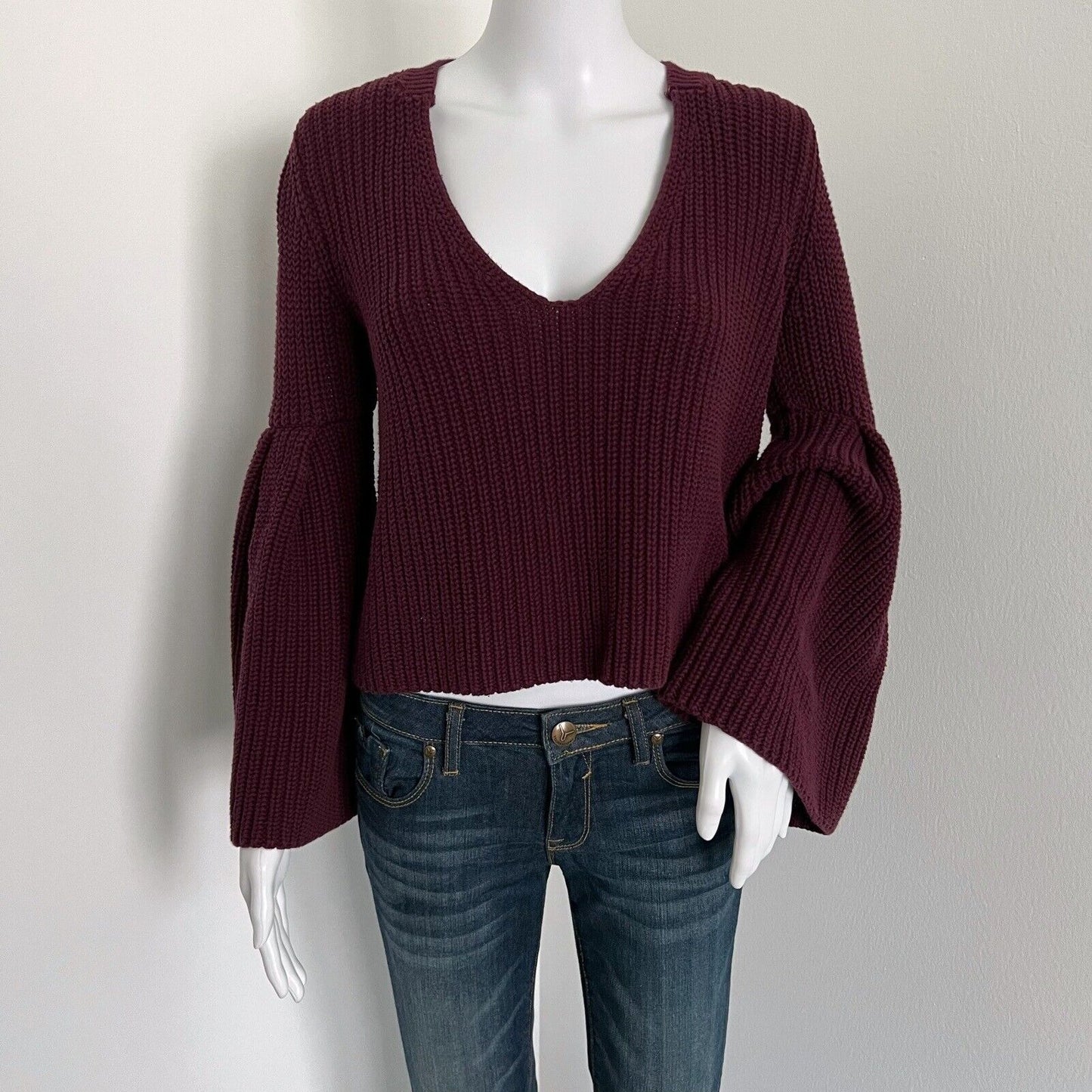 Free People Womens Damsel Knit Bell Sleeve Sweater Size XS Burgundy Cotton Vneck