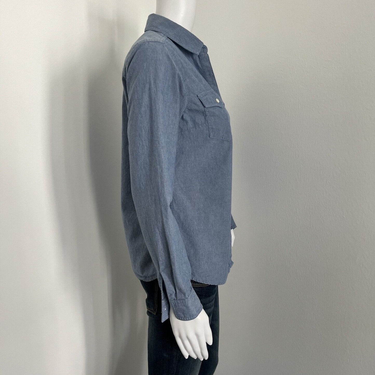 J McLaughlin Women's Chambray Shirt Size XS Long Sleeve Blue 100% Cotton Button