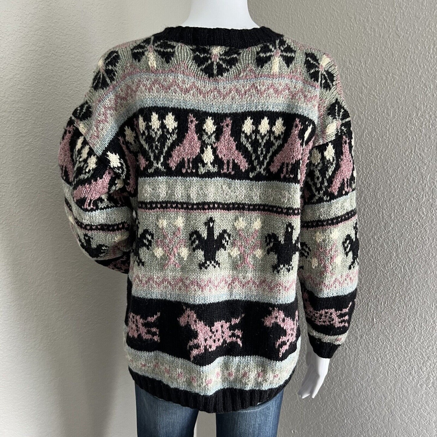 Vintage Susann D Women's Sheltand Wool Sweater Size S Folk Design Hong Kong