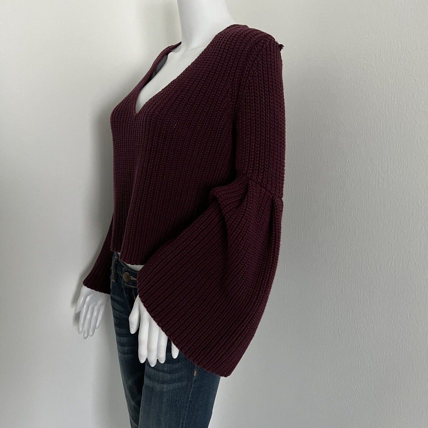 Free People Womens Damsel Knit Bell Sleeve Sweater Size XS Burgundy Cotton Vneck