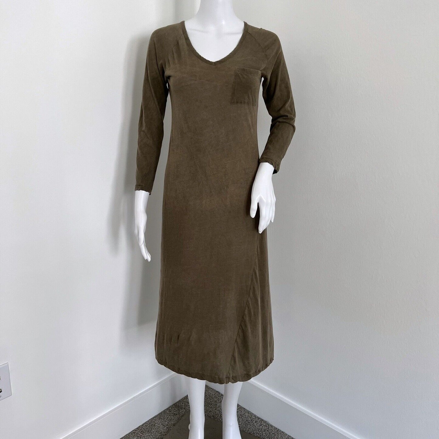 Surface to Air Casual Midi Dress Size 0 XS Long Sleeve Taupe Green Minimalist