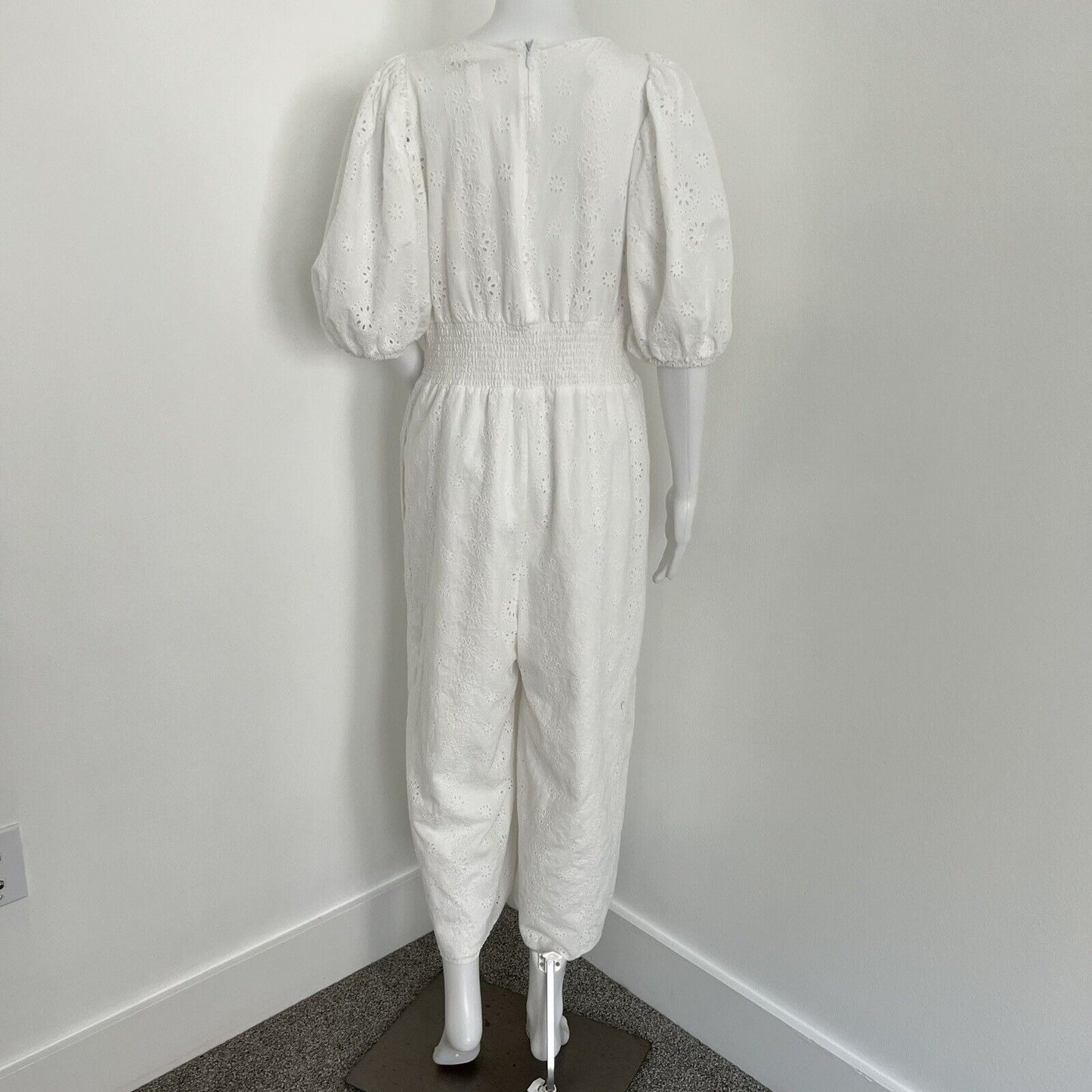 Hutch Women's Jumpsuit Size L White Eyelet Puff Sleeve Vneck Pockets Cotton